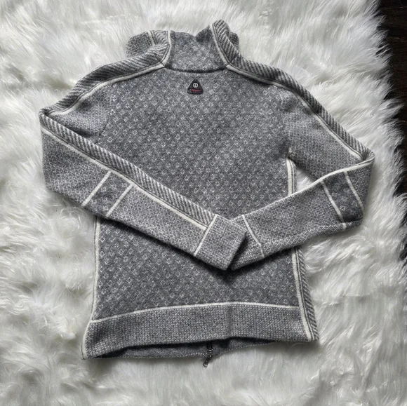 Bogner Gray and White Knit Zip-Up Sweater - Picture 5 of 7